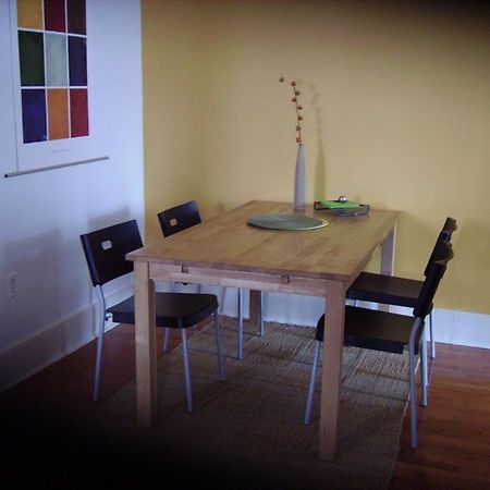 Absolute 1000 Islands Monthly Suites Gananoque Extérieur photo