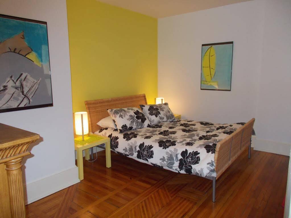 Absolute 1000 Islands Monthly Suites Gananoque Extérieur photo